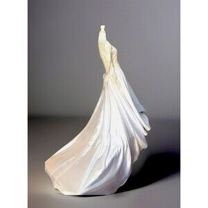 Rare NWT Vintage Wedding Dress Size 10 Beaded Lace Gown Cathedral Train 80s